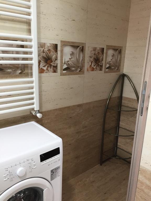 בוקרשט Romexpo Apartment Luxury - Aproape De Centru Si Parc Herastrau! מראה חיצוני תמונה