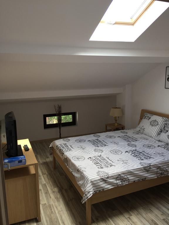 בוקרשט Romexpo Apartment Luxury - Aproape De Centru Si Parc Herastrau! מראה חיצוני תמונה