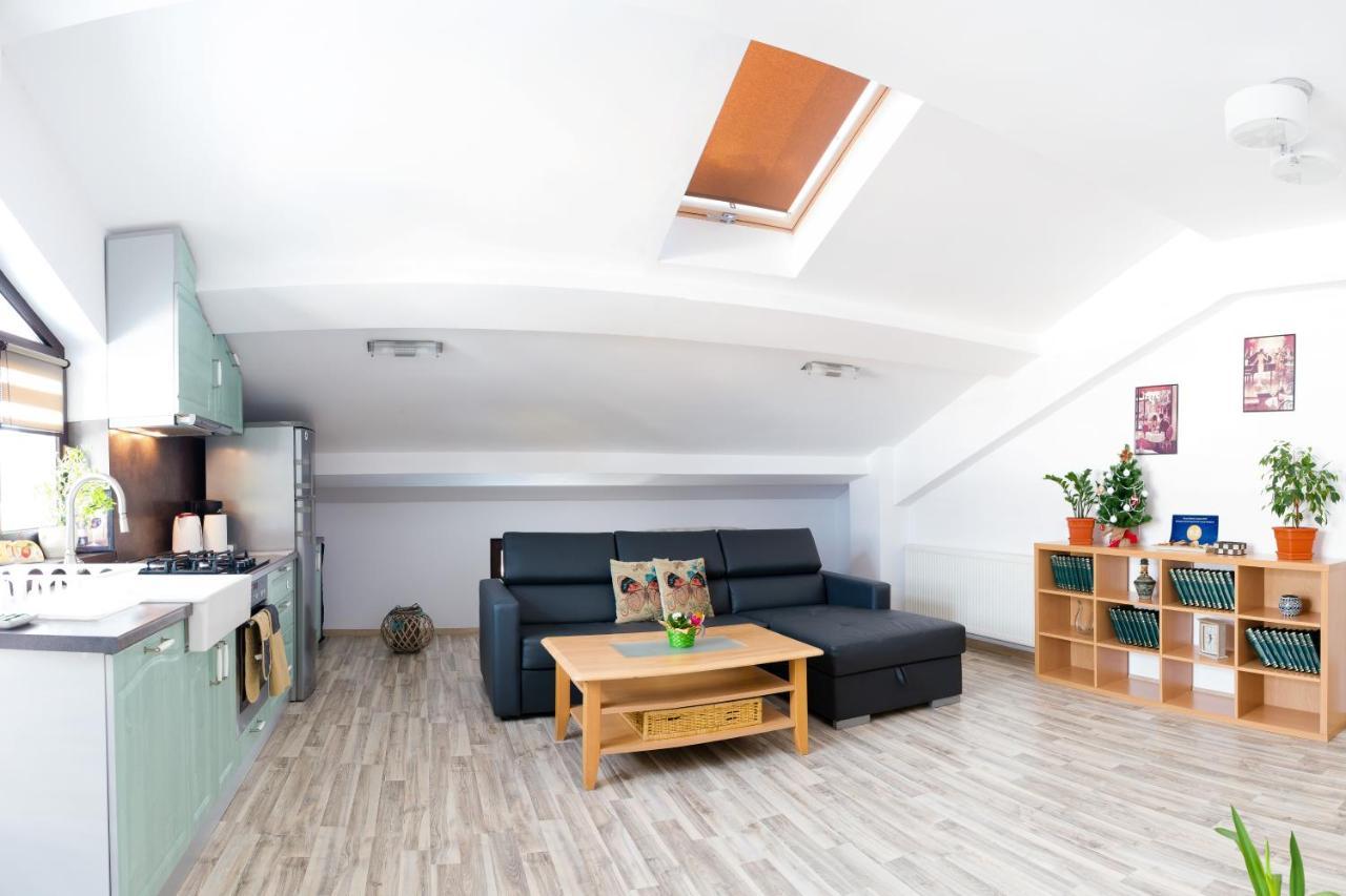 בוקרשט Romexpo Apartment Luxury - Aproape De Centru Si Parc Herastrau! מראה חיצוני תמונה
