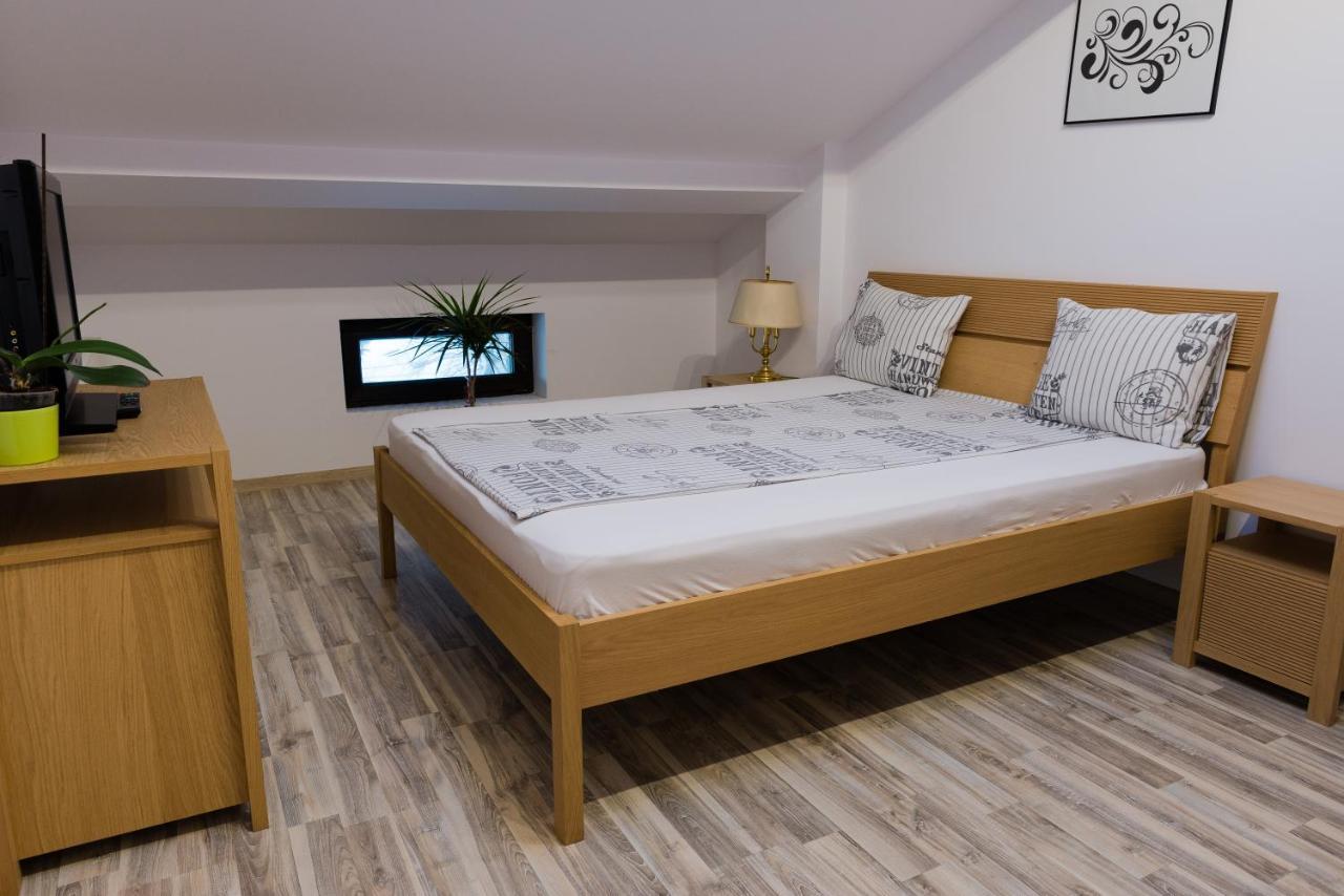 בוקרשט Romexpo Apartment Luxury - Aproape De Centru Si Parc Herastrau! מראה חיצוני תמונה